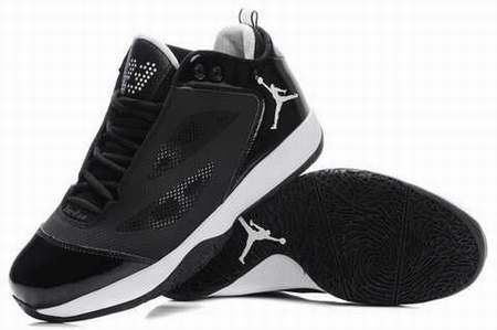 basket jordan homme courir